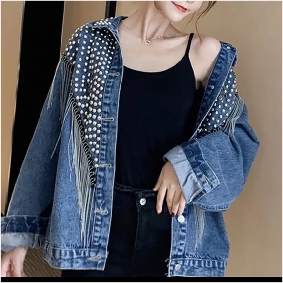 Western Vintage Wash Denim Studded Fringe Jean Jacket - Picture 8 of 16